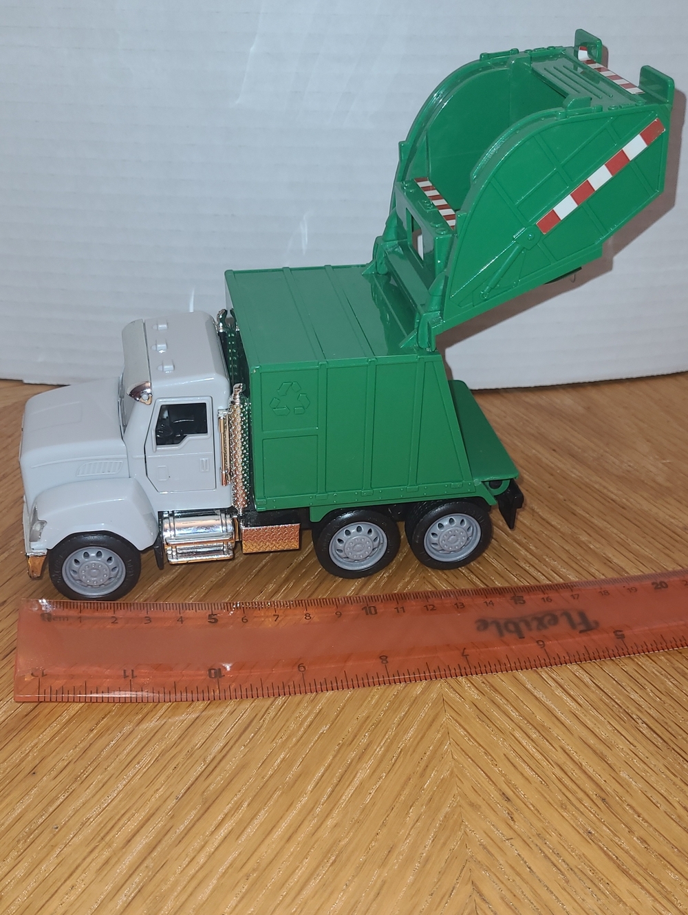Driven By Battat Micro Recycling Truck,Lights And Sounds ,(tested,works)